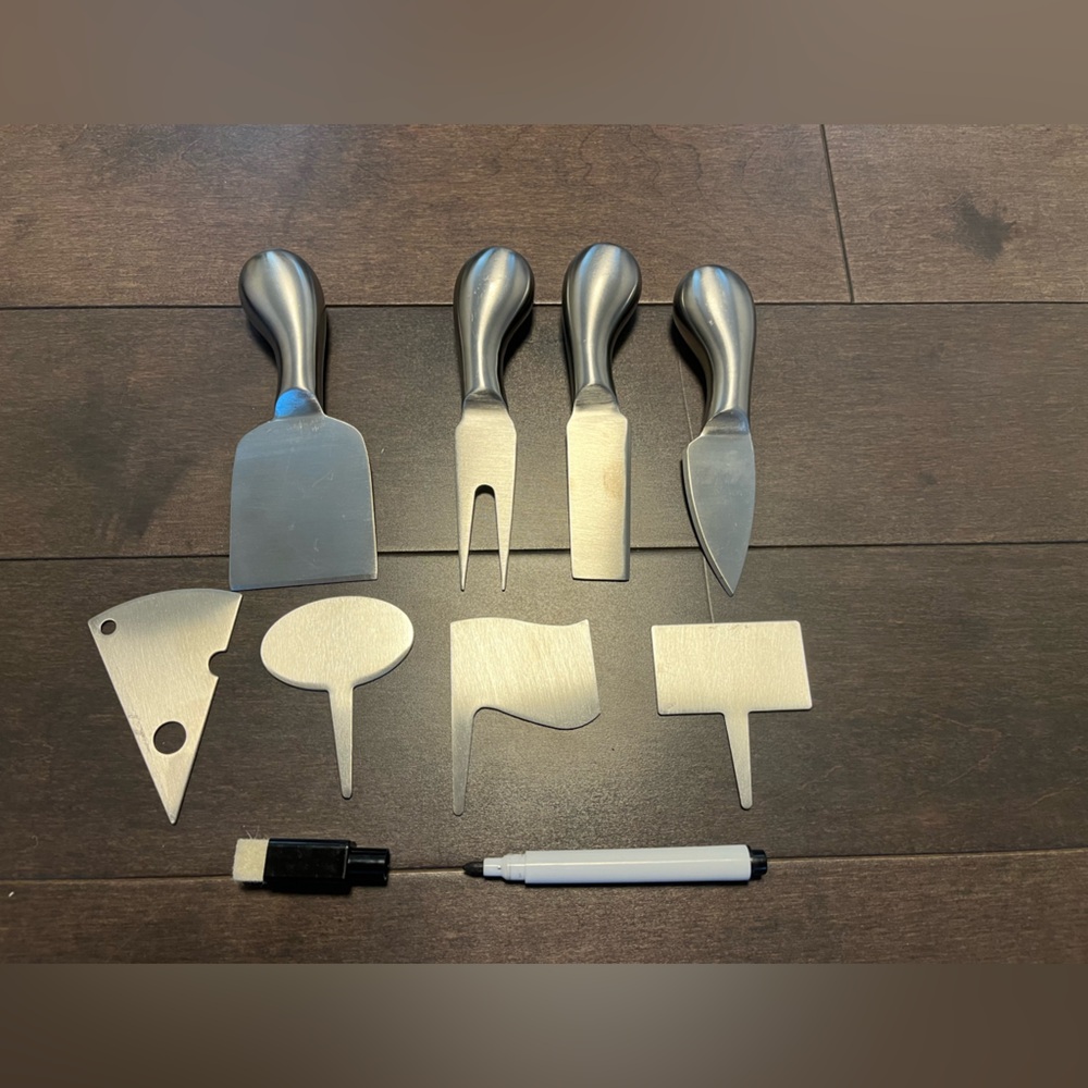 Danesco 9 pieces cheese kit